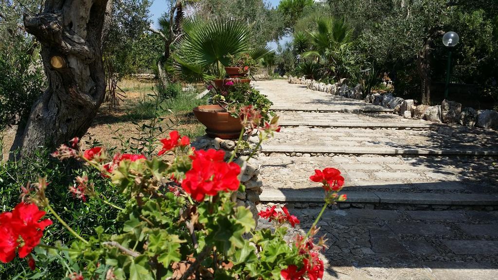 הוילה גאליפולי Agriturismo Tenuta La Siesta מראה חיצוני תמונה