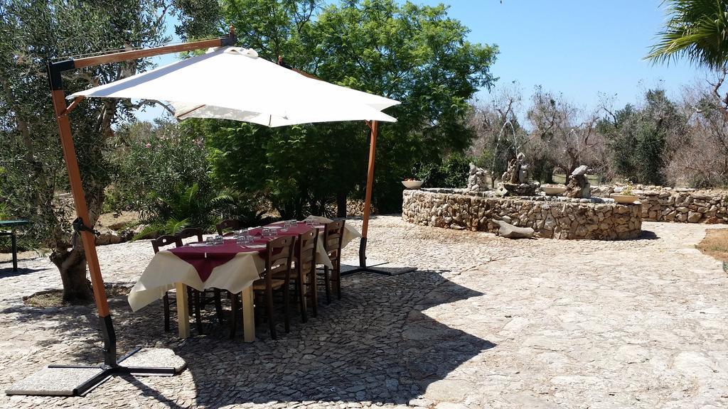 הוילה גאליפולי Agriturismo Tenuta La Siesta מראה חיצוני תמונה