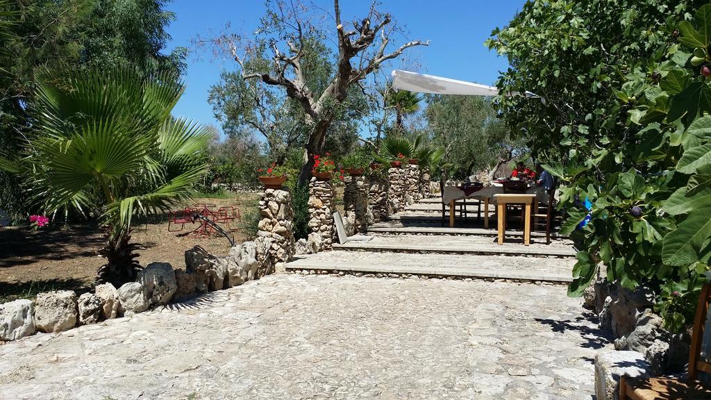 גאליפולי Agriturismo Tenuta La Siesta מראה חיצוני תמונה