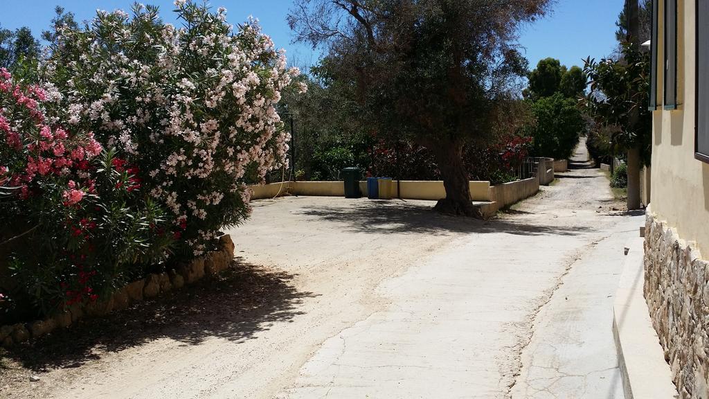 הוילה גאליפולי Agriturismo Tenuta La Siesta מראה חיצוני תמונה